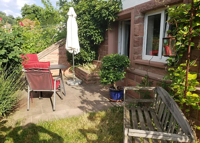Panorama-Blick Miltenberg, 3 Pers., Zentr., Am Main, Terrasse, Bootverleih, P